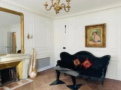 Loft Artistique Parisien Διαμέρισμα *